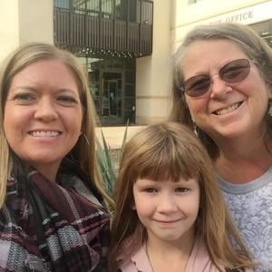 Meet your Posher, Cindy